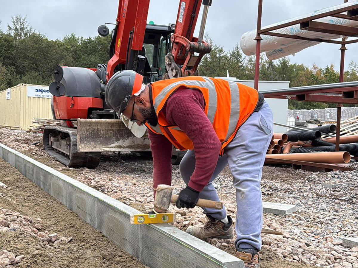 mrg duckting kerb laying d web